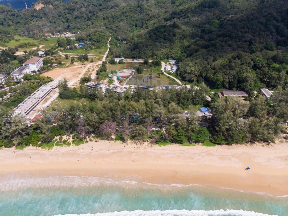 Naithon Beachfront Condotel Exterior photo